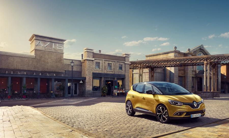  Renault Scenic (J9) 2016 года  (фото 40 из 57)